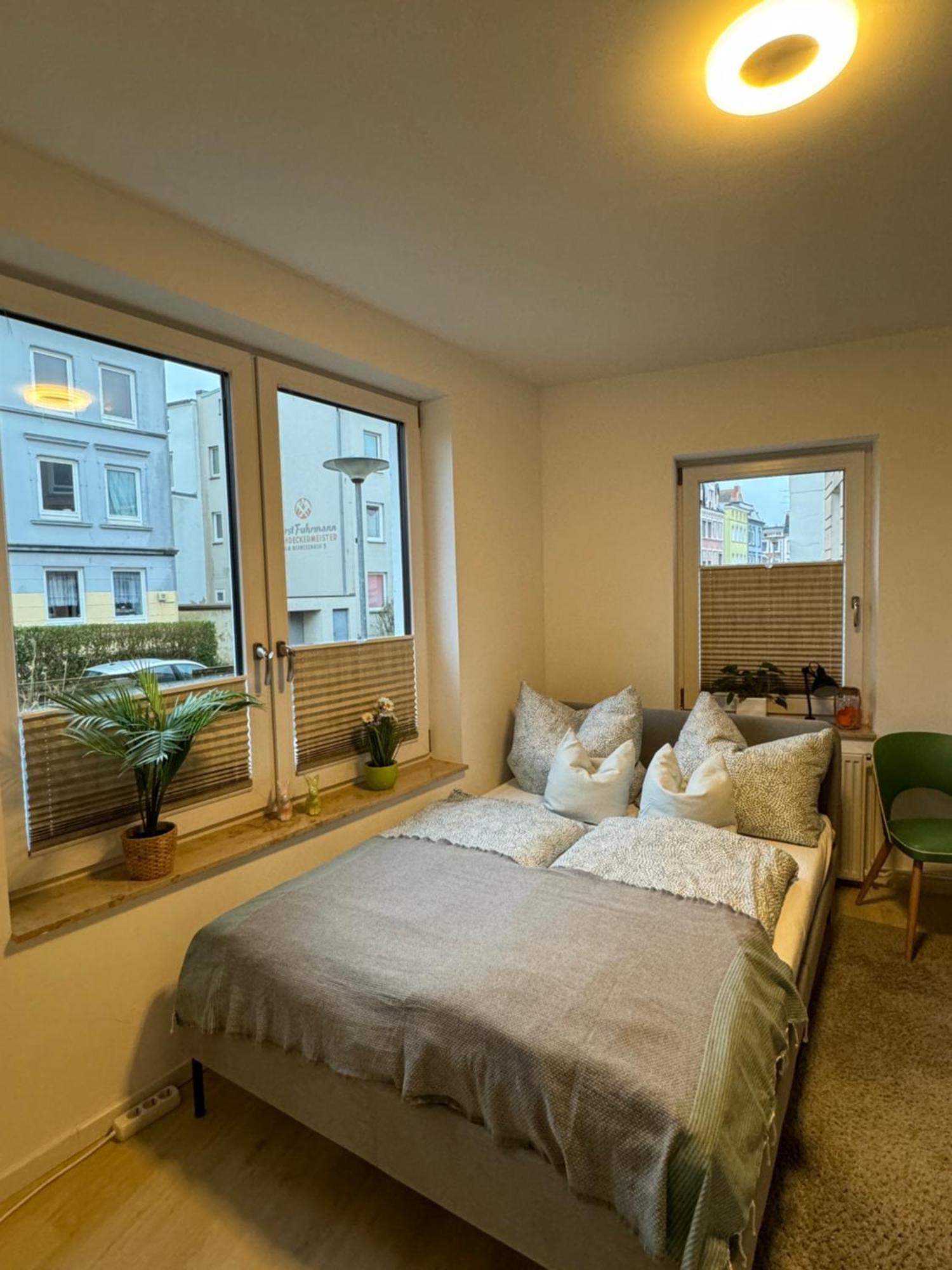 Near Holstentor Modern Apartment Near The Center With Wifi Любек Екстериор снимка